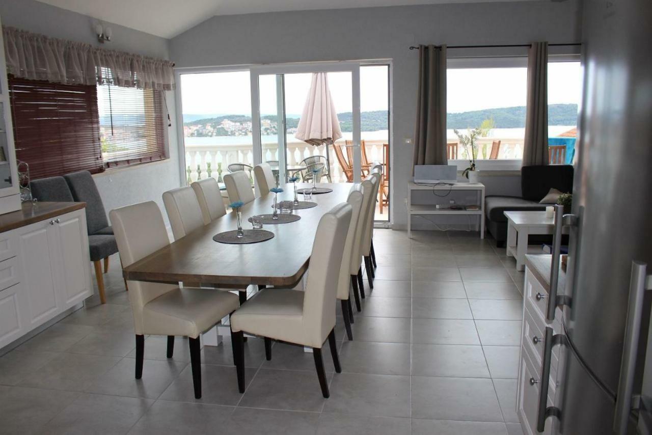 Villa Lizzi Трогир Екстериор снимка