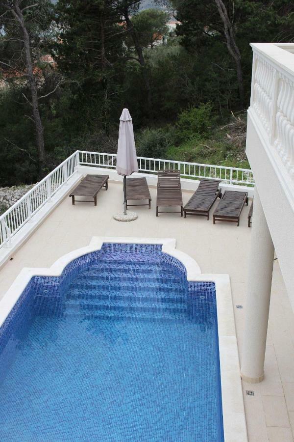 Villa Lizzi Трогир Екстериор снимка
